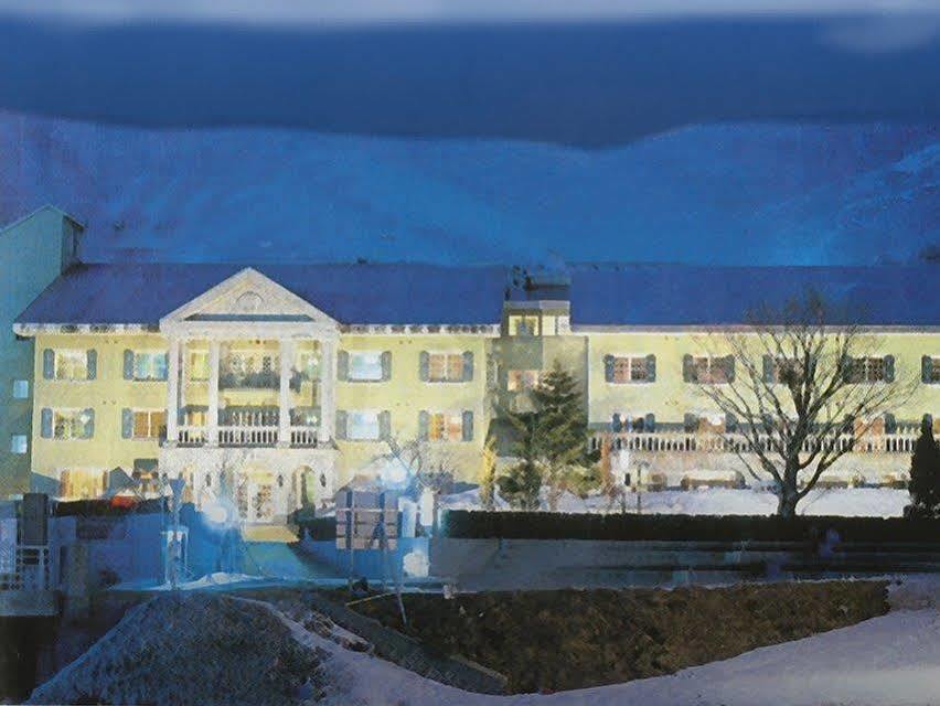 Naeba Springs Hotel Yuzawa  Zewnętrze zdjęcie